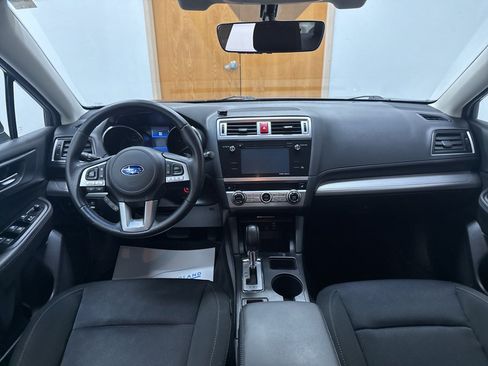 Used 2017 Subaru Legacy 2.5i Premium AWD/4WD image 9