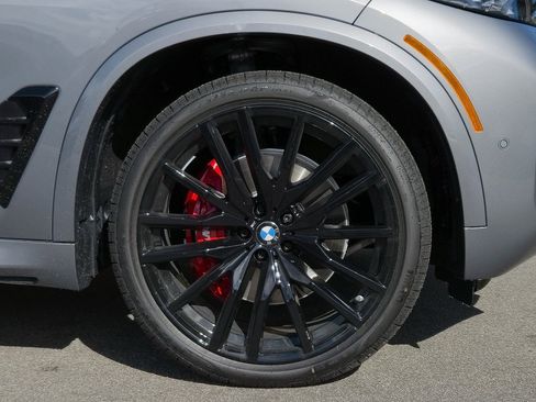 New 2026 BMW X5 xDrive40i w/ M Sport Package image 9