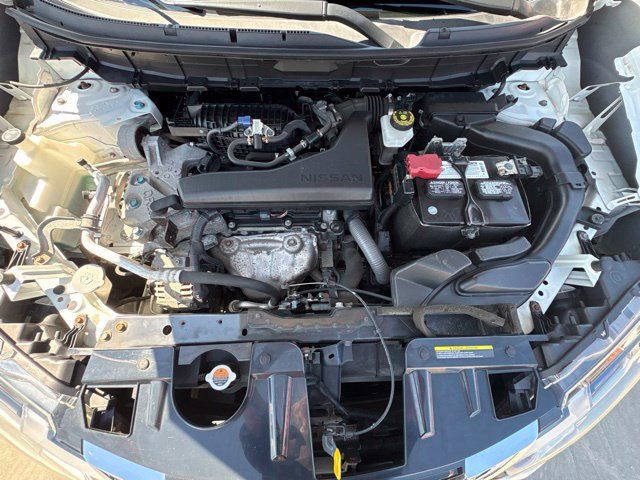 Used 2017 Nissan Rogue SV FWD image 10