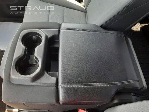 Used 2022 RAM 1500 Big Horn AWD/4WD image 24
