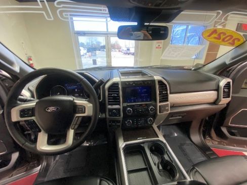 Used 2021 Ford F250 Lariat image 34