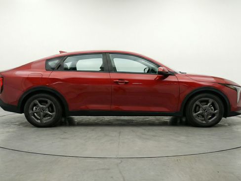 Used 2025 Kia K4 FWD image 11