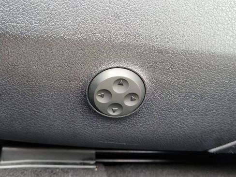 Used 2022 Mercedes-Benz C 300 Sedan image 21