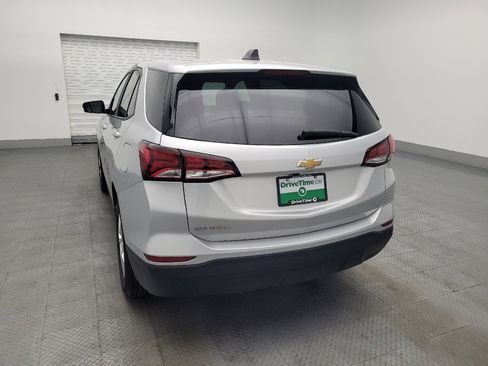 Used 2022 Chevrolet Equinox LS w/ LS Convenience Package FWD image 6