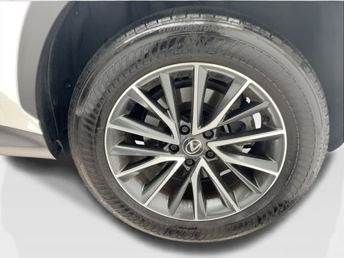 Used 2024 Lexus NX 250 FWD image 12