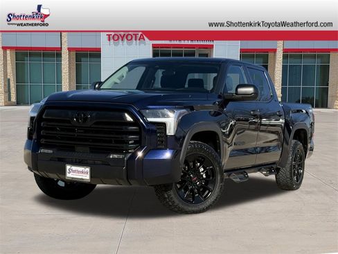 Used 2022 Toyota Tundra SR5 image 1