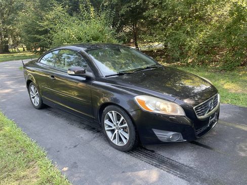 Used 2011 Volvo C70 T5 w/ Convenience Pkg image 5