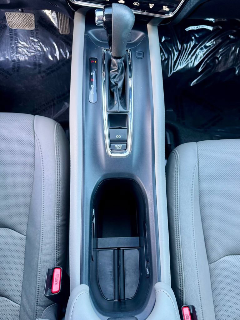 Used 2021 Honda HR-V EX-L image 17