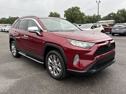 Used 2021 Toyota RAV4 XLE Premium FWD image 7