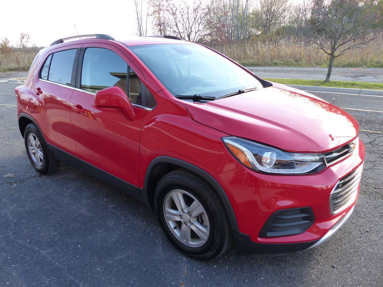 Used 2020 Chevrolet Trax LT FWD image 13