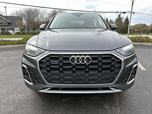 Used 2023 Audi Q5 2.0T Premium w/ Convenience Package image 2
