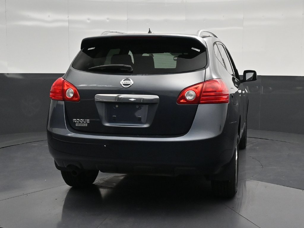 Used 2015 Nissan Rogue S w/ Convenience Package FWD image 2