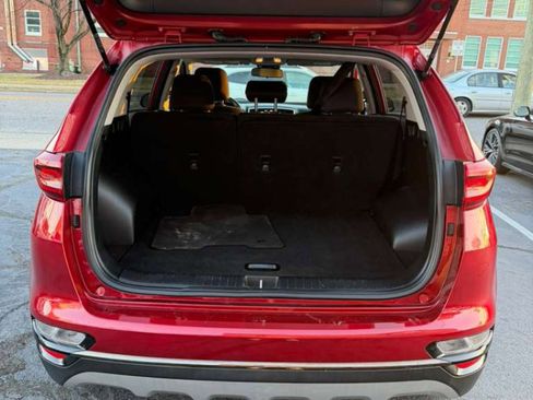Used 2022 Kia Sportage LX image 17
