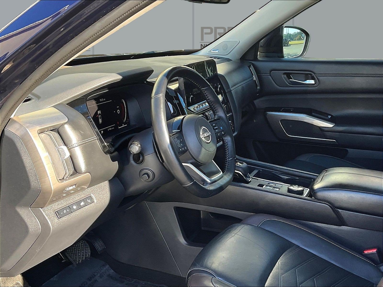 Certified 2023 Nissan Pathfinder Platinum w/ Cargo Package AWD/4WD image 19