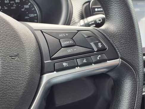 Used 2022 Nissan Kicks SV FWD image 21
