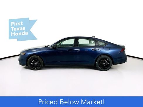Used 2025 Honda Accord SE image 4