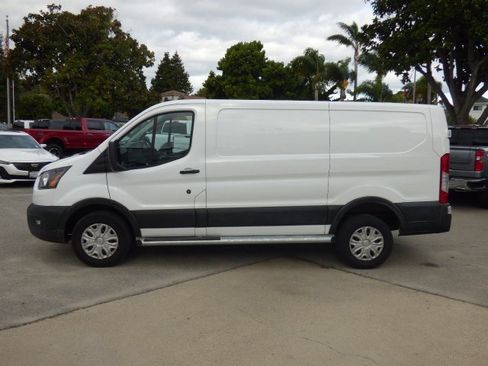 Used 2024 Ford Transit 250 Low Roof w/ Exterior Upgrade Package image 6