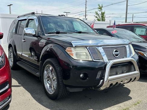 Used 2008 Nissan Pathfinder LE AWD/4WD image 1