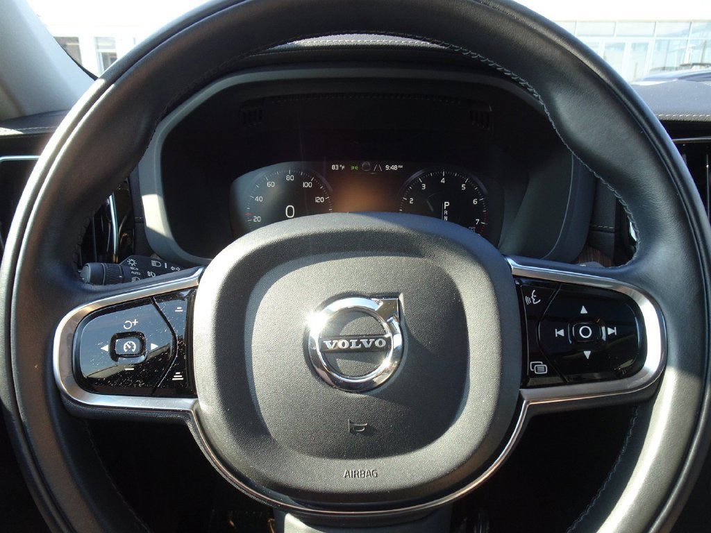Used 2019 Volvo XC60 T6 Inscription w/ Protection Package Premier AWD/4WD image 23