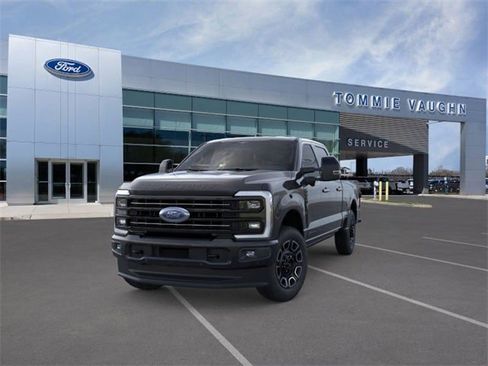 New 2026 Ford F250 Platinum w/ FX4 Off-Road Package image 2
