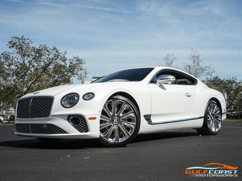 Used 2023 Bentley Continental GT V8 image 10