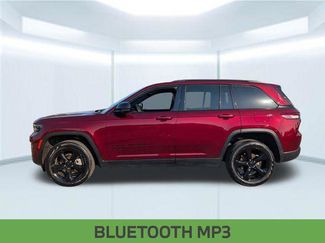 Certified 2025 Jeep Grand Cherokee Limited w/ Black Appearance Package AWD/4WD video 2