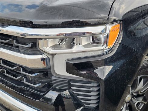 Used 2023 Chevrolet Silverado 1500 LT image 6