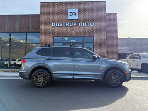 Used 2021 Volkswagen Tiguan SE R-Line image 5