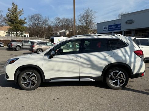 Used 2023 Subaru Forester Touring image 8