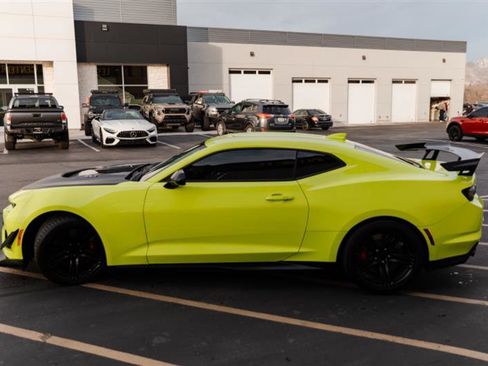 Used 2019 Chevrolet Camaro ZL1 image 14