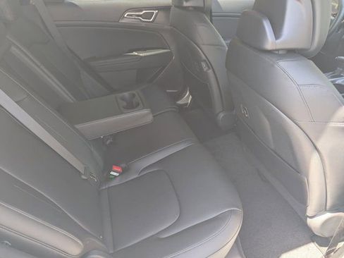 Used 2026 Kia Sportage EX FWD image 14