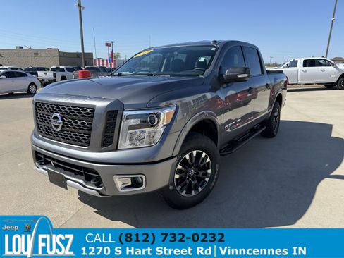 Used 2018 Nissan Titan PRO-4X image 4