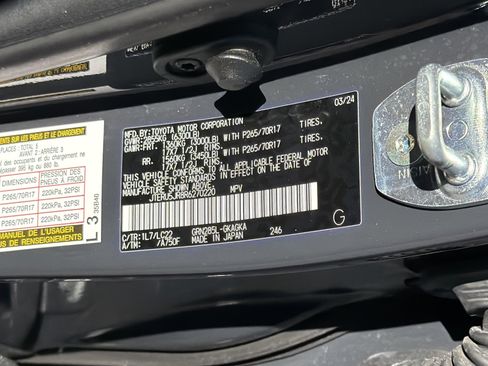 Certified 2024 Toyota 4Runner TRD Off-Road Premium image 35