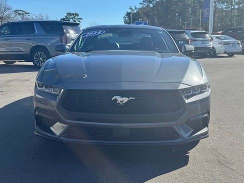 Used 2024 Ford Mustang Coupe image 8