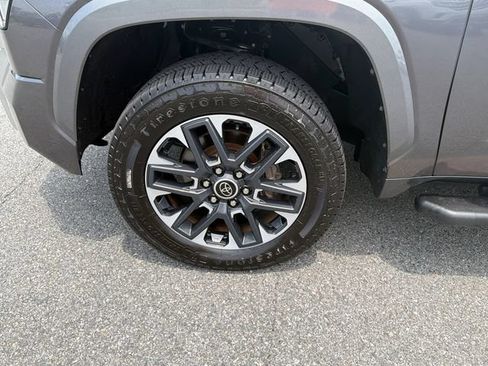 Used 2023 Toyota Tundra Limited AWD/4WD image 11
