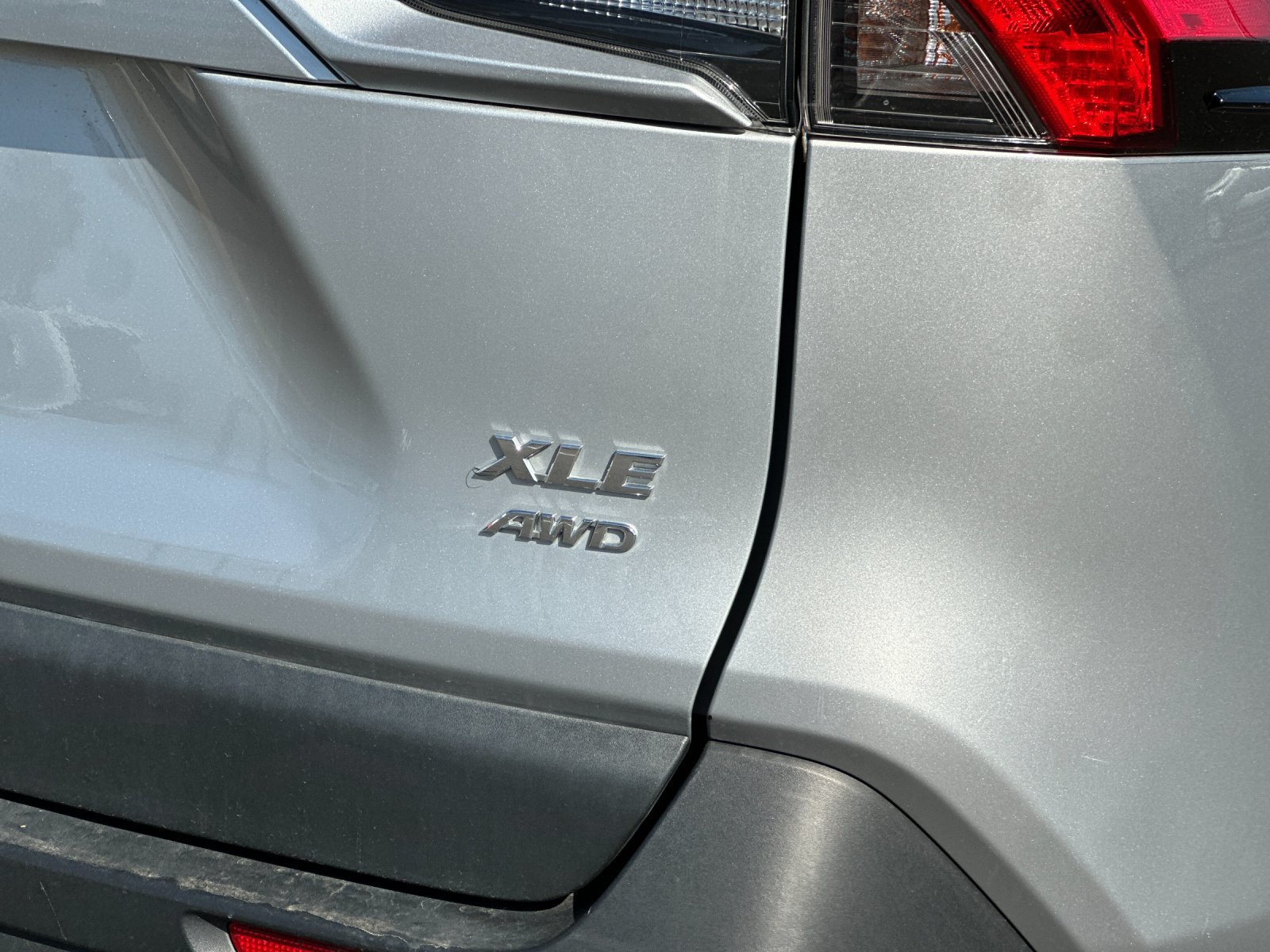 Used 2025 Toyota RAV4 XLE AWD/4WD image 24