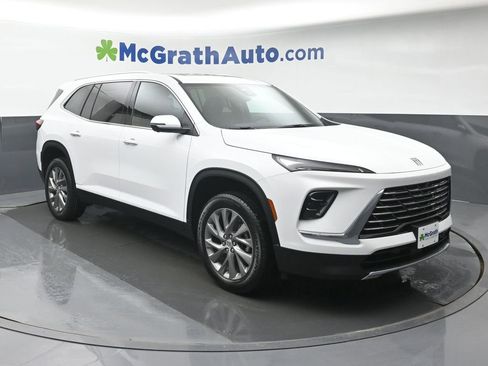 New 2026 Buick Enclave Preferred w/ Power Package image 2