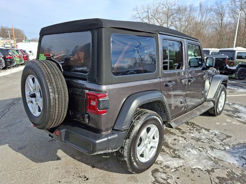 Certified 2021 Jeep Wrangler Sport S image 23