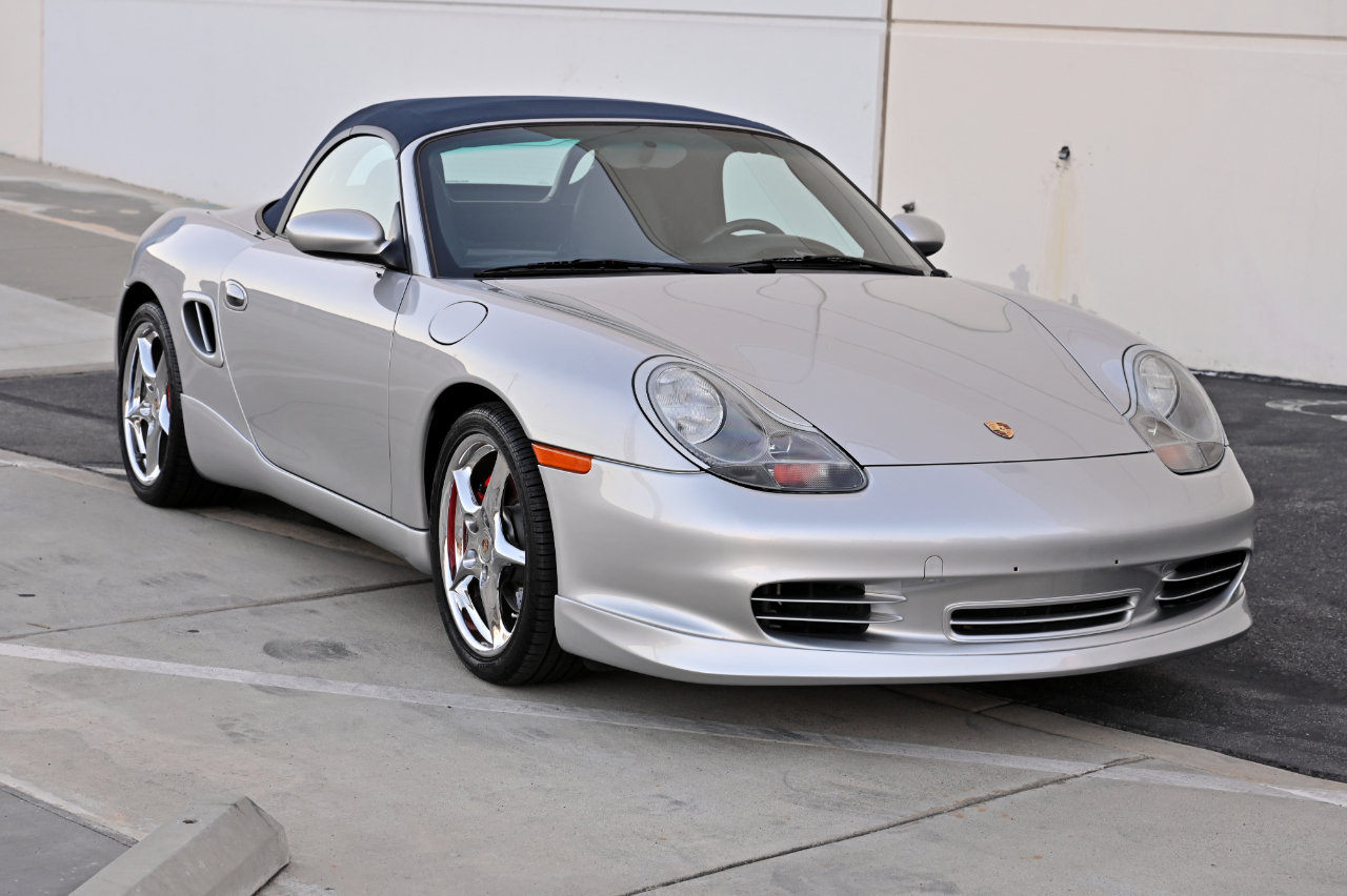 Used 2004 Porsche Boxster S RWD image 9