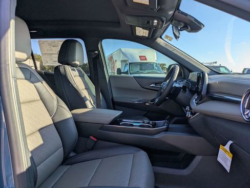 New 2026 Chevrolet Equinox LT image 33