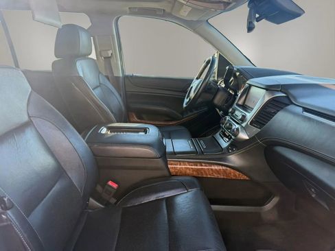 Used 2017 Chevrolet Suburban Premier AWD/4WD image 56