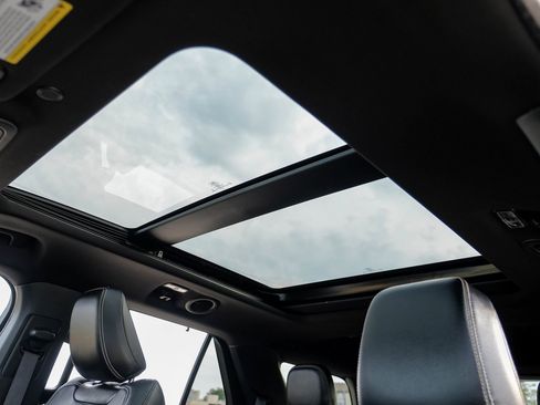 Used 2021 Ford Explorer ST w/ Equipment Group 401A image 5