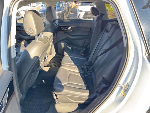 Used 2018 Audi Q7 3.0T Prestige image 10