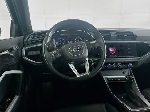 Used 2025 Audi Q3 2.0T Premium AWD/4WD image 18