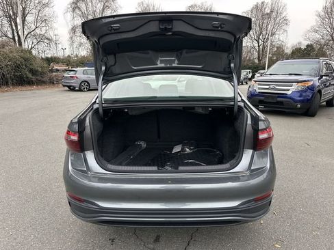 New 2026 Volkswagen Jetta SE image 33