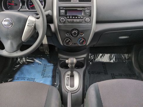 Used 2016 Nissan Versa SV FWD image 18