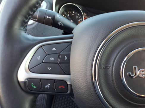 Used 2018 Jeep Compass Sport w/ Tech Group image 15