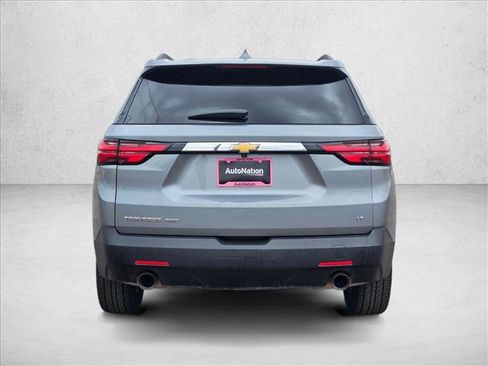 Used 2023 Chevrolet Traverse LT image 6