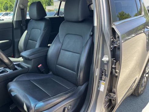 Used 2017 Kia Sportage EX w/ EX Premium Package FWD image 30