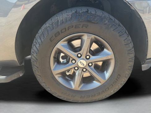 Used 2019 Ford Expedition XLT w/ Equipment Group 202A image 9